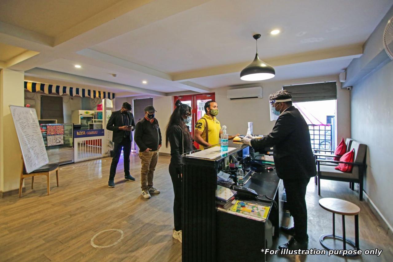 Townhouse Oak Hotel Vaibhav سورات المظهر الخارجي الصورة
